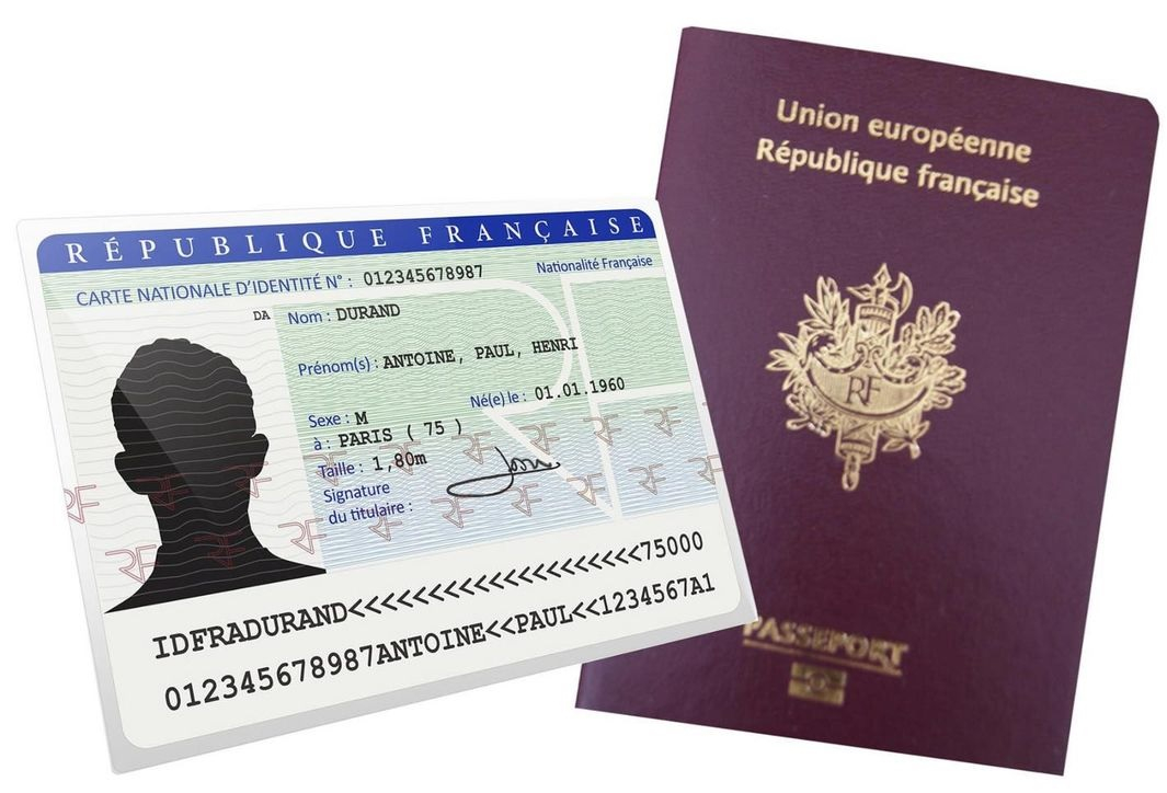 Illustration CNI et Passeport.jpg